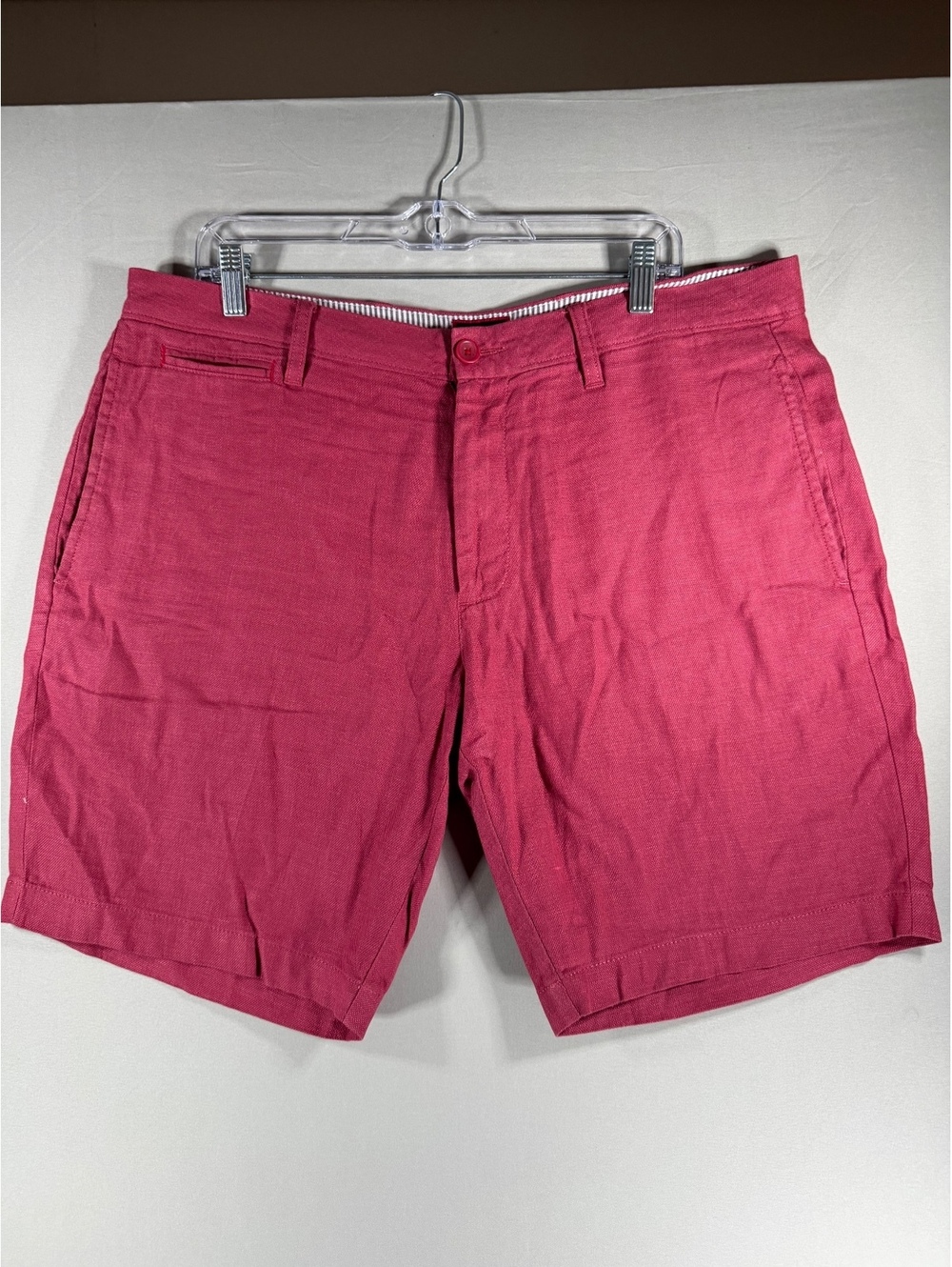 UNTUCKit Men's Linen Cotton Blend Shorts W34 Red